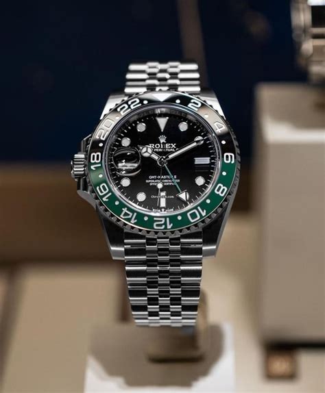 new gmt watch 2022